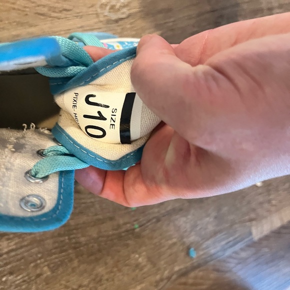 Kids unicorn sneaker roller skates - Picture 4 of 4